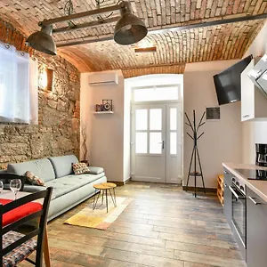Apartment Rosenberger, Center With Parking Opatija